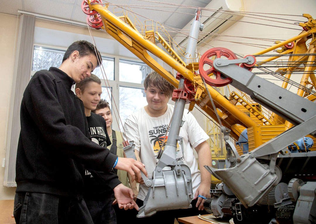 «Южный Кузбасс» провел экскурсию для школьников