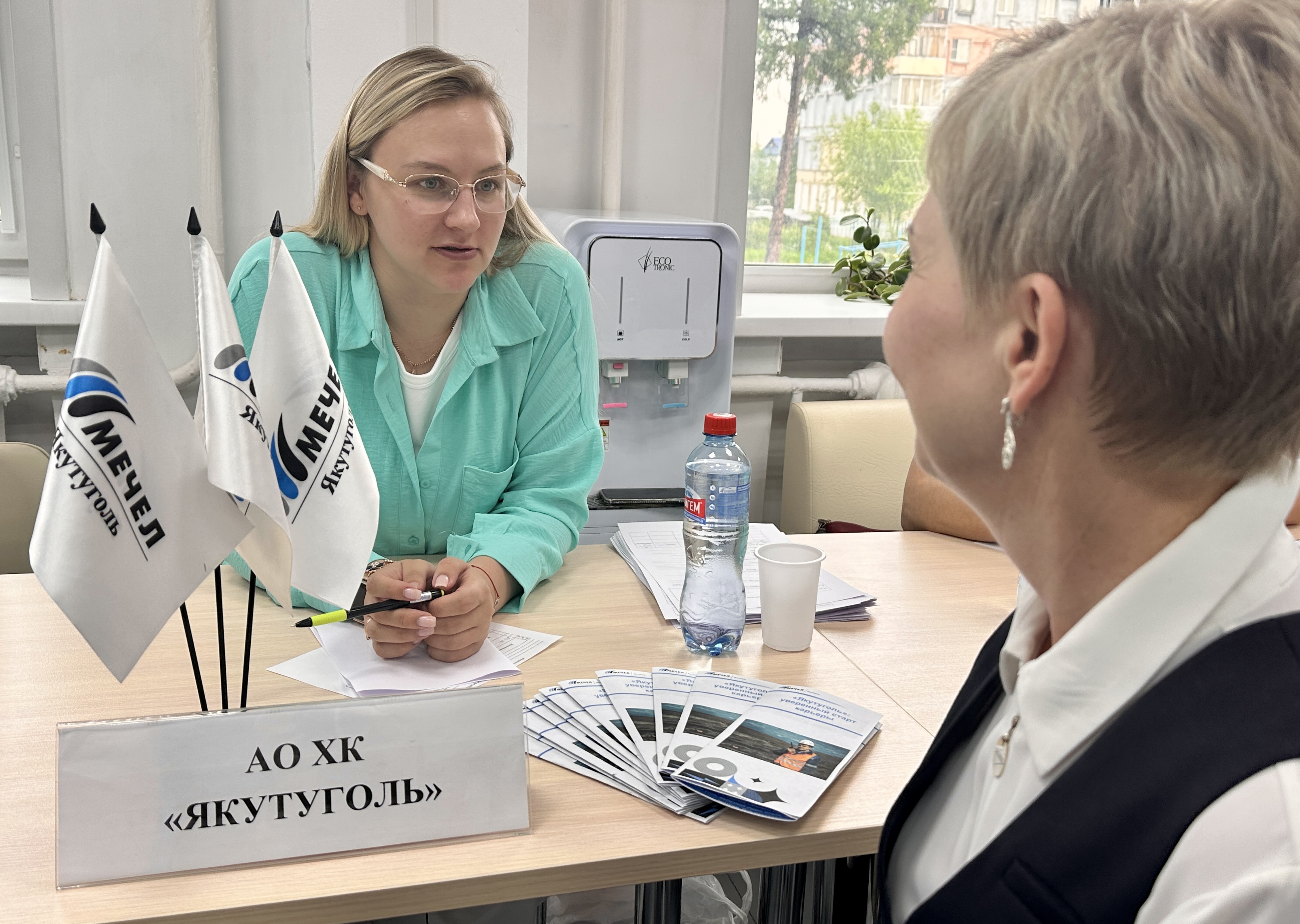 «Якутуголь» принял участие в ярмарке вакансий