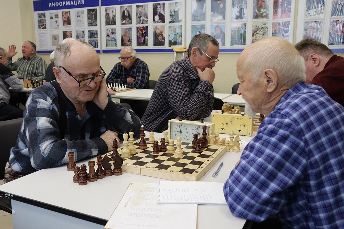 БМК провел шахматный турнир среди ветеранов